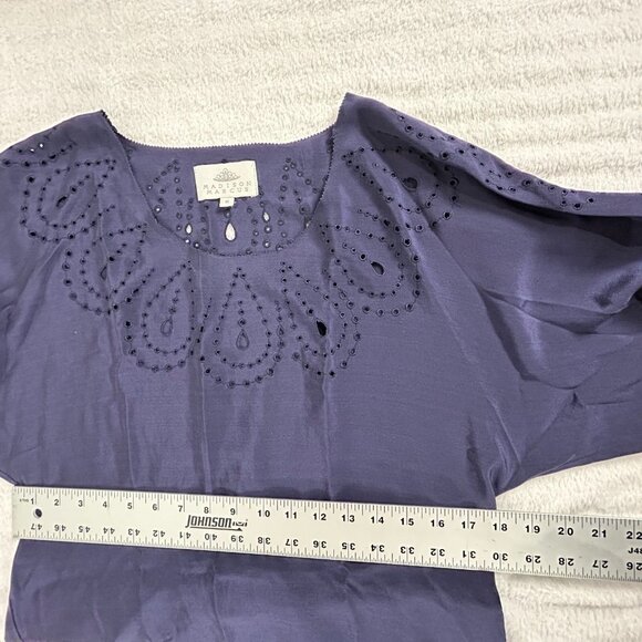 Madison Marcus Women's Eyelet Tunic Top 3/4 Sleeve Embroidered Silk Blue Medium - Picture 7 of 8
